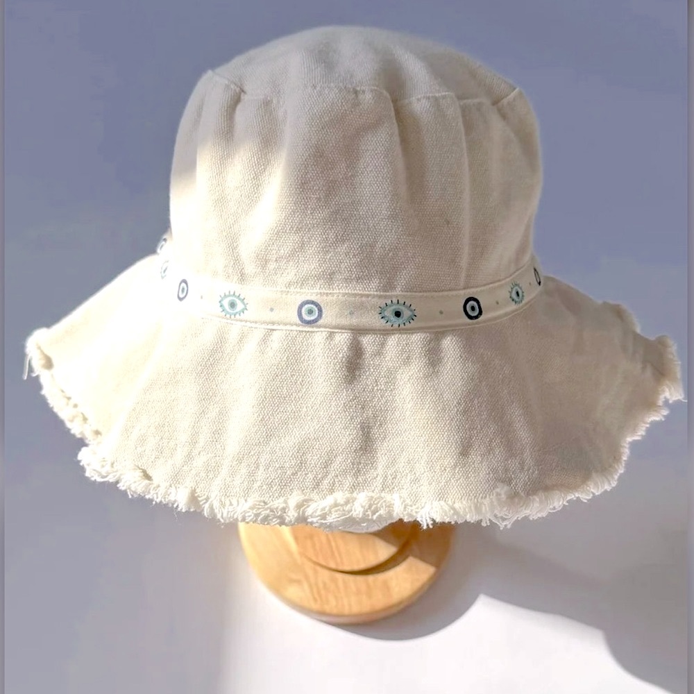 NEW Euro evil eye bucket hat 🧿 NEW